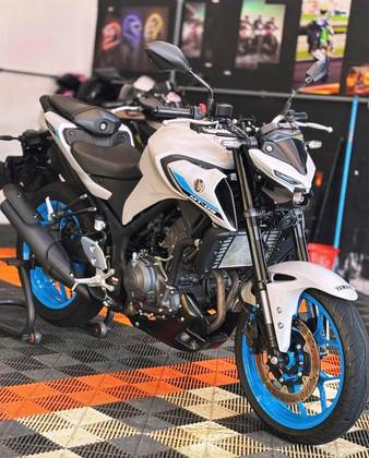 YAMAHA MT-03 CONNECTED ABS YAMAHA MT-03 CONNECTED ABS